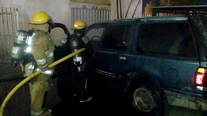 Incendio de camioneta en Cabimas 