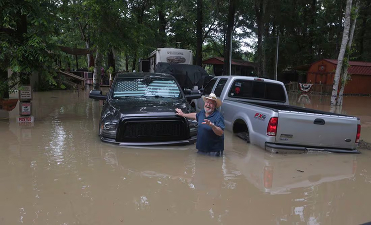 Niño de 5 años murió al ser arrastrado por las inundaciones en Texas
