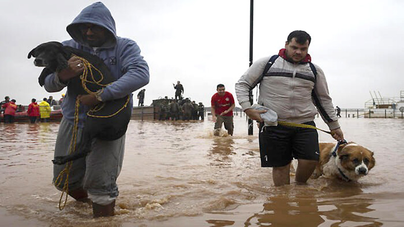Sube a 67 cifra de muertos por las inundaciones en el sur de Brasil 1