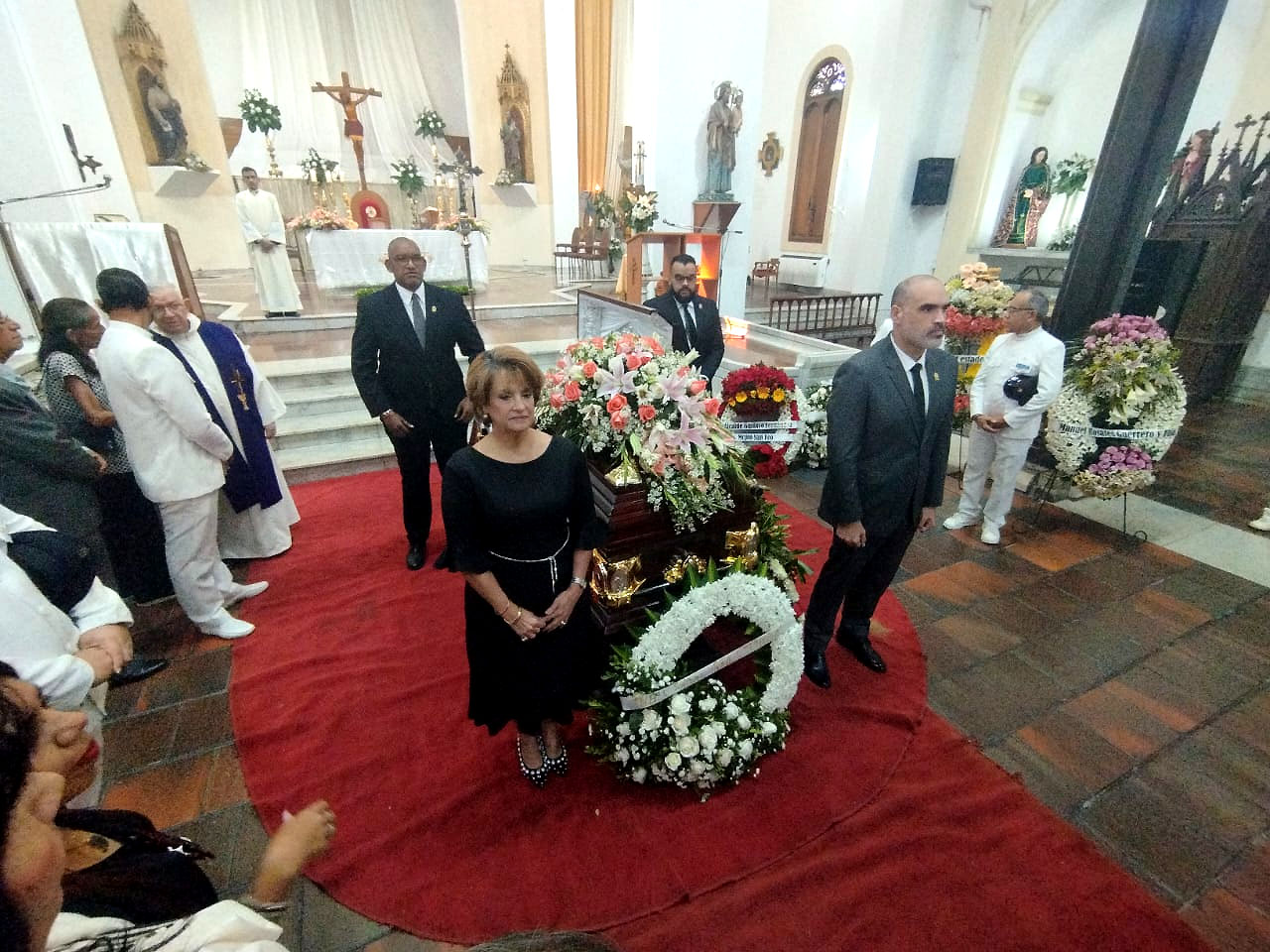 Monseñor Roberto Lückert León