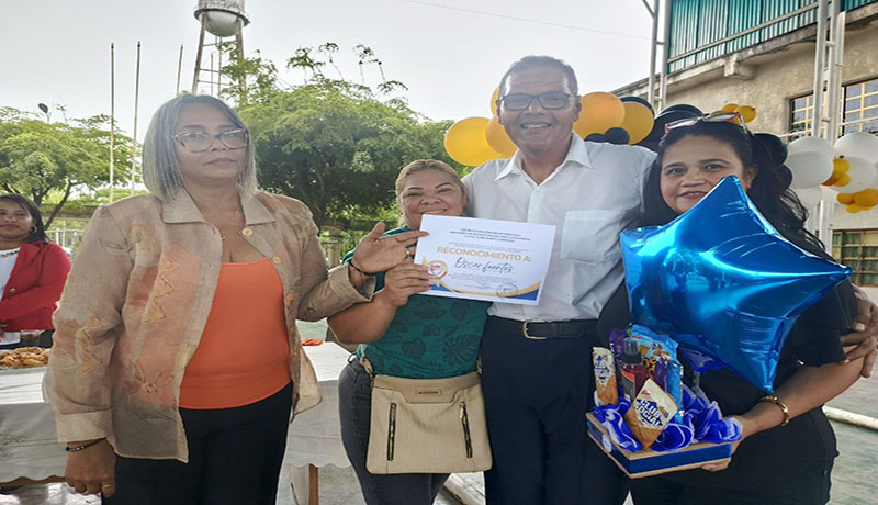 COLEGIO-JUAN-VICENTE-GONZALEZ-