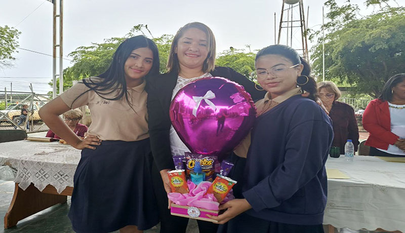 COLEGIO-JUAN-VICENTE-GONZALEZ-