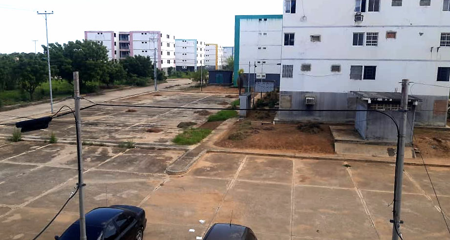 Ciudad Bolívar sin electricidad por más de diez horas