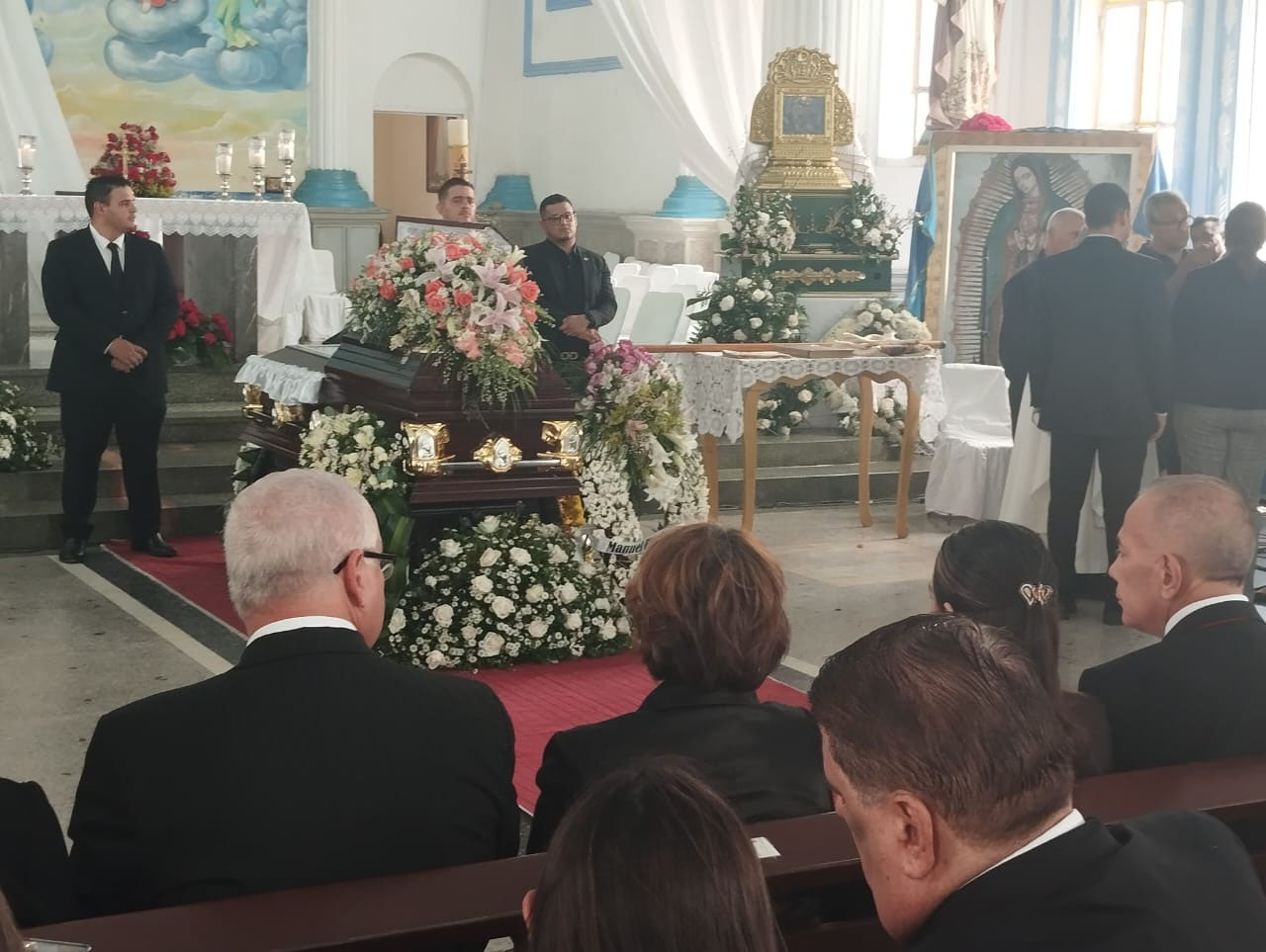 Restos de Monseñor Lückert reposan la iglesia de La Asunción