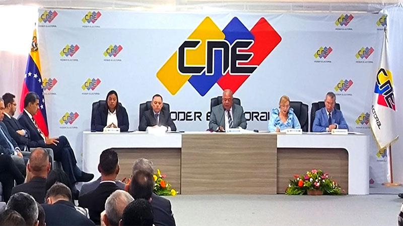 Candidatos presidenciales firman acuerdo en el CNE
