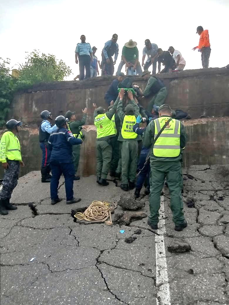 Maduro ordena investigar puente en la Falcón-Zulia