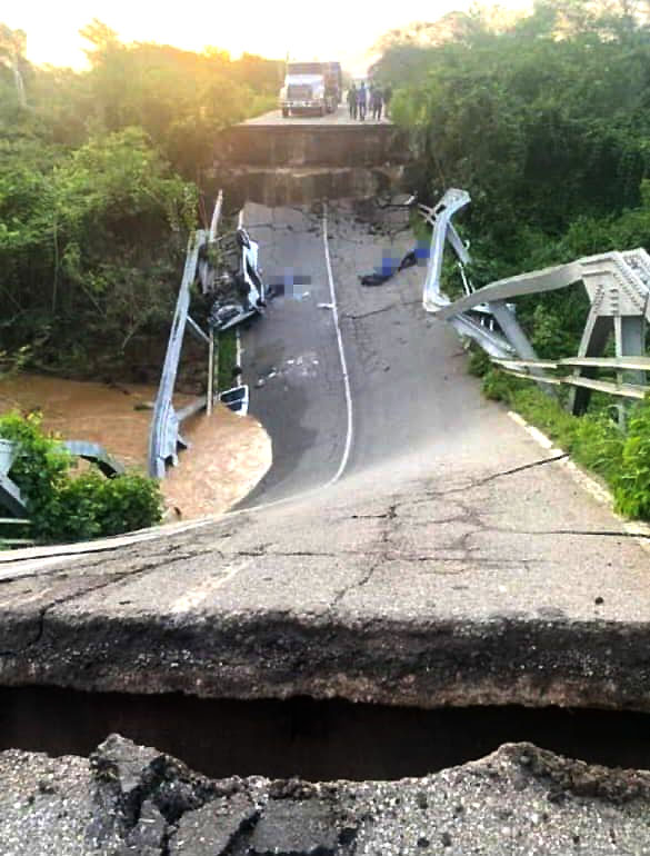 Colapso de puente en la Falcón-Zulia
