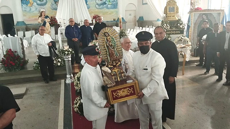 Restos de Monseñor Lückert reposan la iglesia de La Asunción