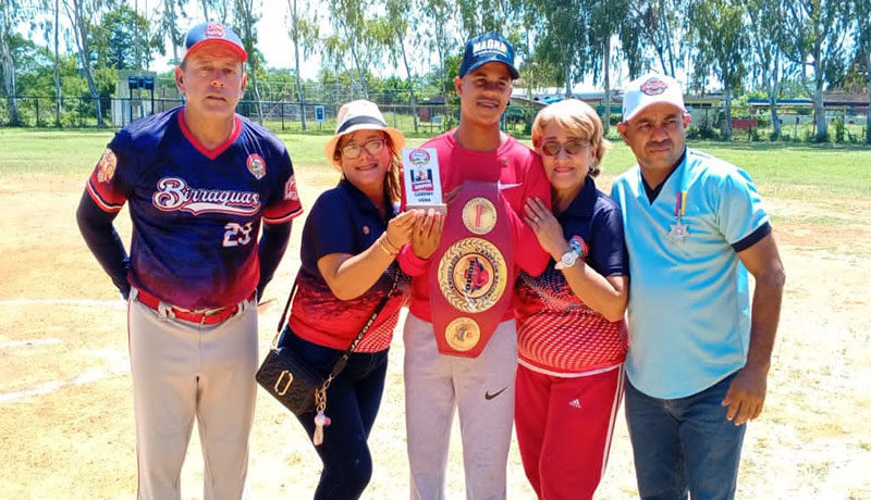 Organización Deportiva “Los Birraguas” entregó reconocimientos a exatletas de Bachaquero