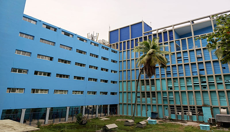 La rehabilitación del HUM avanza con pintura, acondicionamiento y un importante trabajo en el piso nueve donde funciona el área de nefrología.