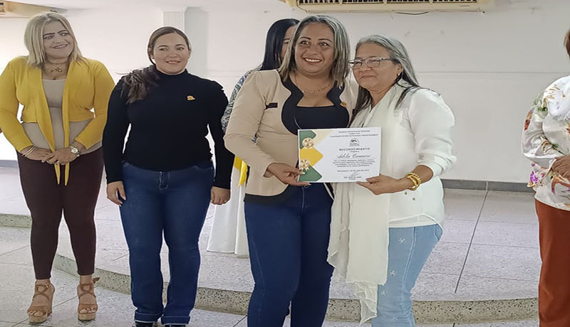 Alcaldía de Valmore Rodríguez entregó reconocimientos a comunicadores y medios