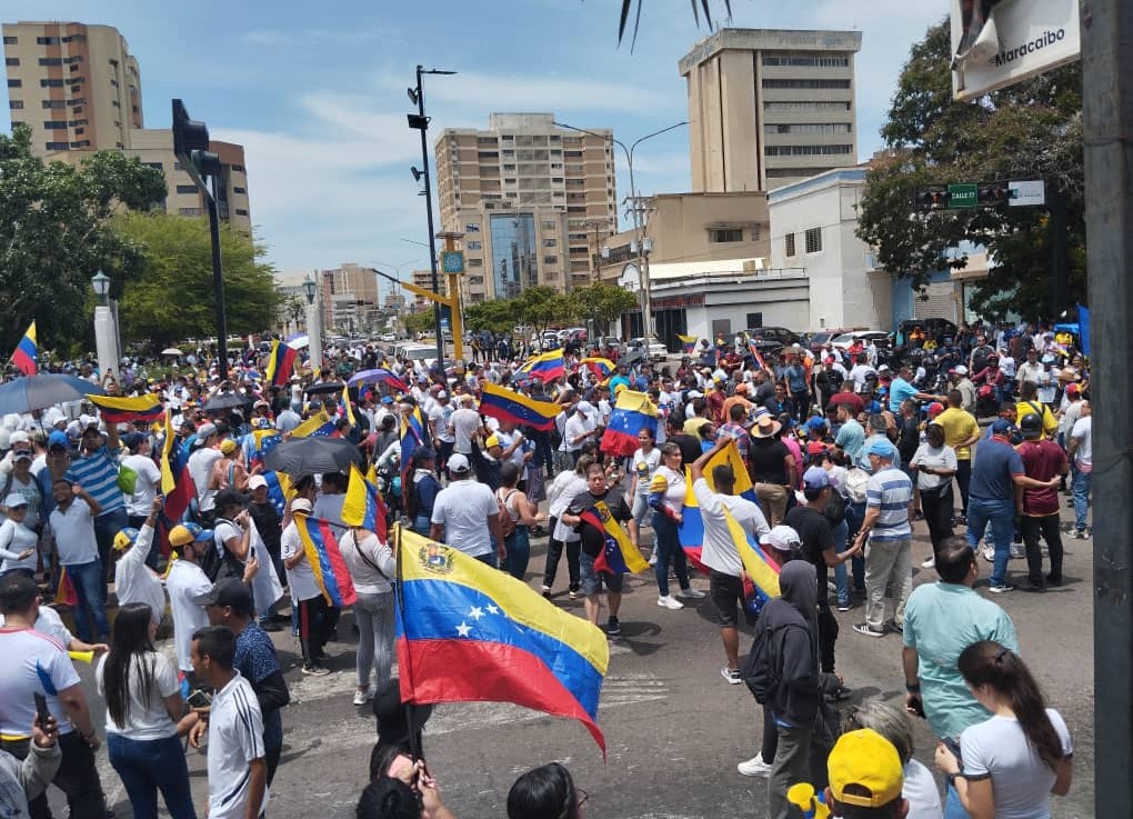 Concentración de la Plaza de la República en Maracaibo