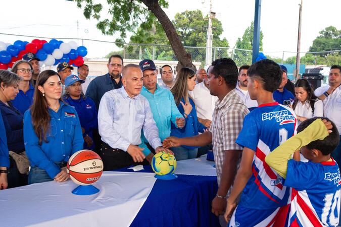 Gobernador Rosales inauguró simultáneamente espacios deportivos y culturales en Maracaibo, Mara y Baralt (2)