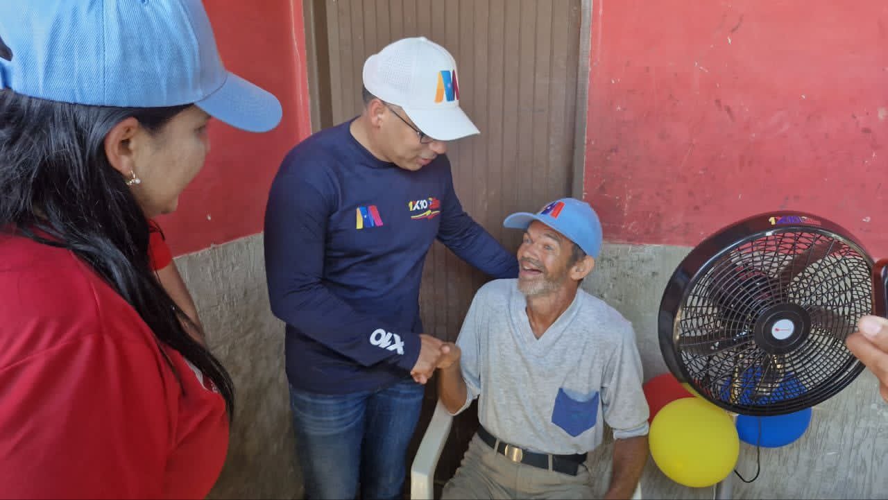 Entregadas ayudas de la aplicación VenApp en Lagunillas 