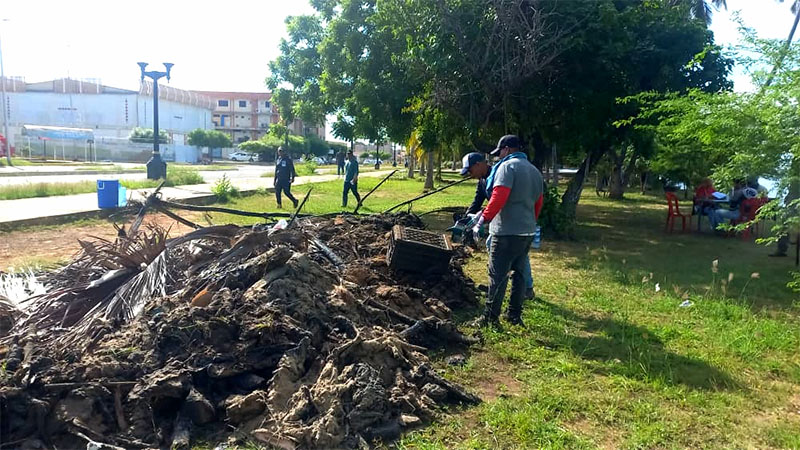 Pdvsa Saneamiento en el Bulevar Costanero
