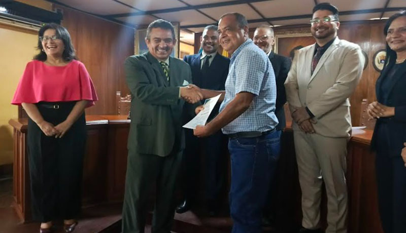 Concejo Municipal de Valmore Rodríguez homenajeó a los periodistas en su día