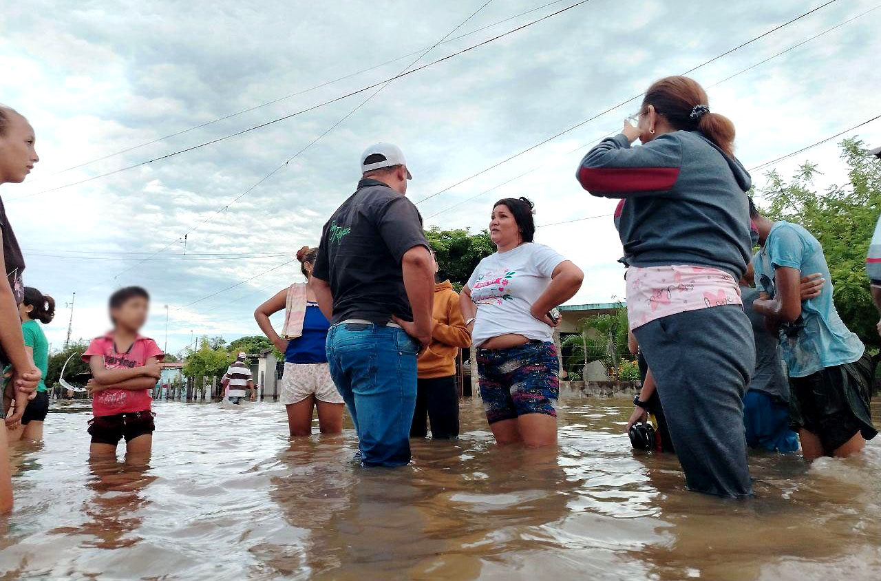Inician despeje en Barranquitas por inundaciones