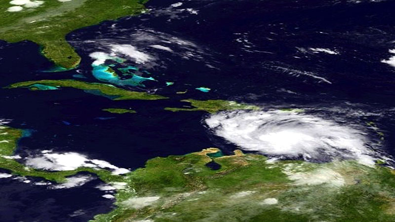 Gobierno se mantiene activo ante paso de la tormenta tropical Ernesto