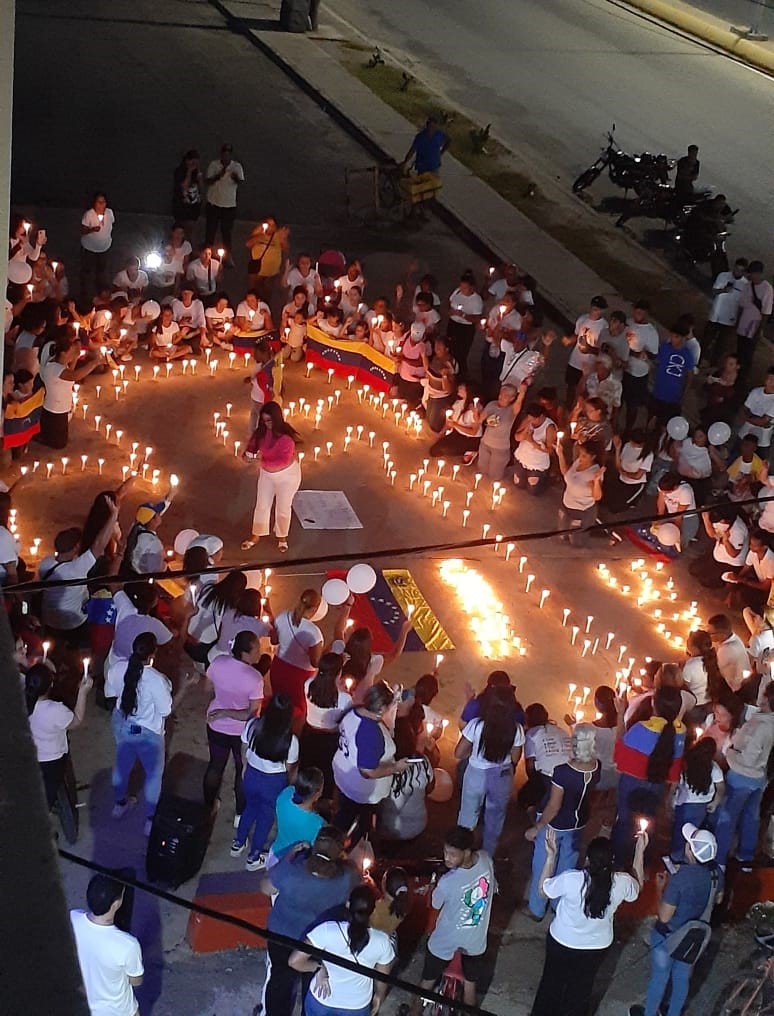 Cabimas se une en oración por Venezuela