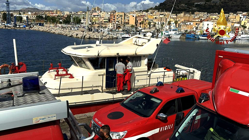 Hallan cinco cadáveres dentro del yate hundido en Sicilia