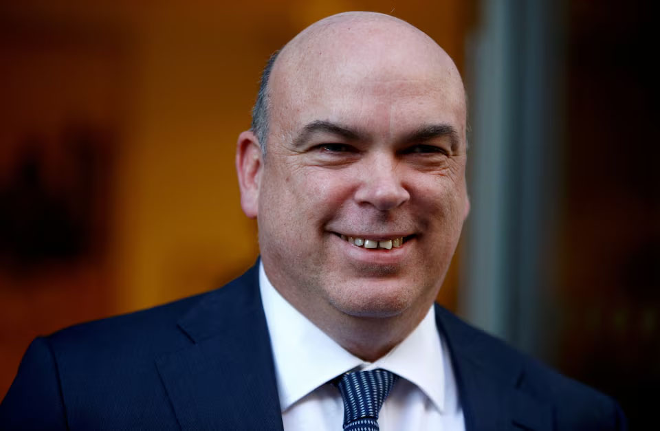 Tormenta hundió el lunes el yate del empresario Mike Lynch