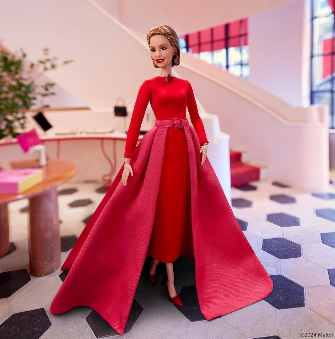 Barbie crea una muñeca en homenaje a Carolina Herrera