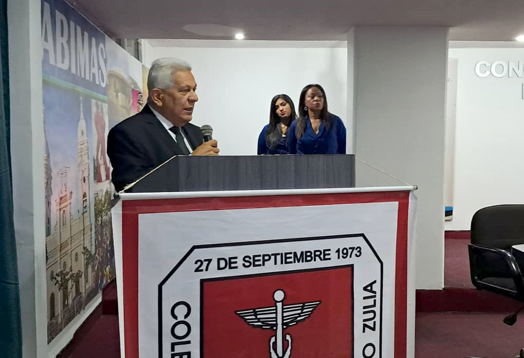 Celebran 51 aniversario de la promulgación de la Contaduría  Pública 