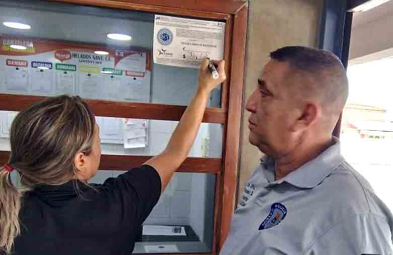 Citan a 7 comerciantes en Cabimas por cobrar a dólar paralelo 