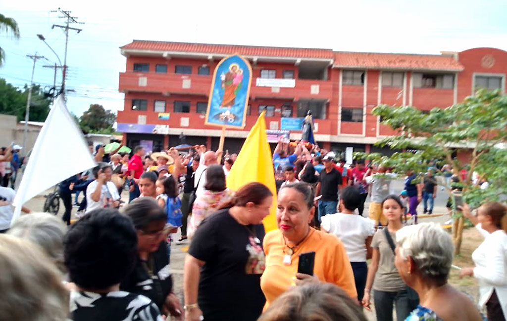 Imagen de San Benito visitó la iglesia San José
