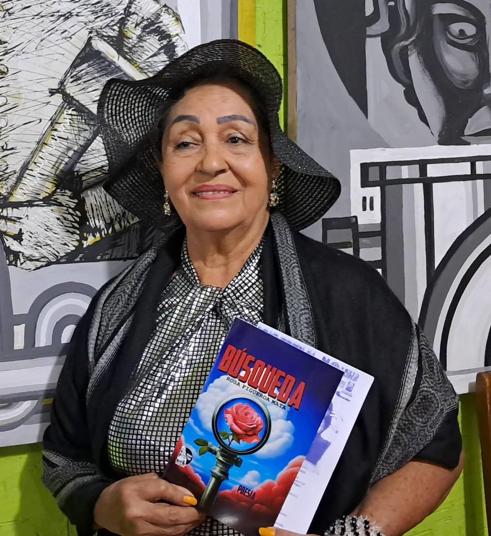 Rosa Figueroa bautizó su libro "Búsqueda"