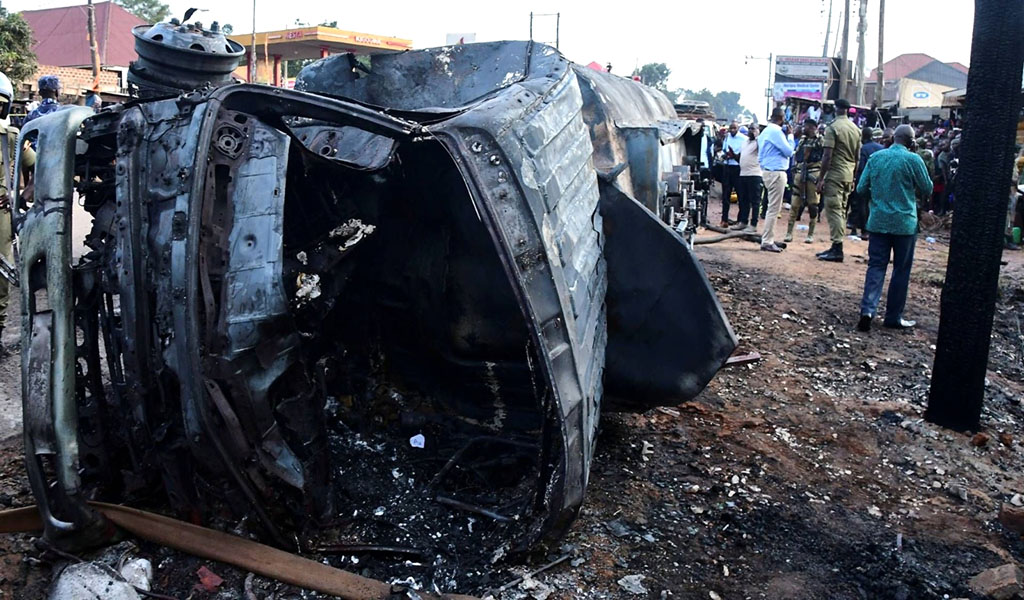 Al menos 11 muertos tras explosión de gandola que transportaba gasolina