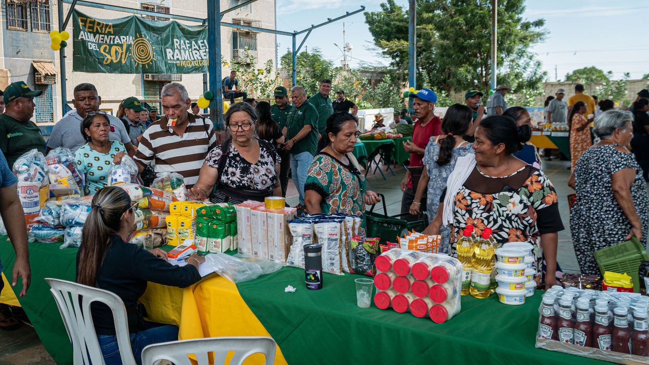 Alcalde encargado de Maracaibo acompañó Feria Alimentaria del Sol número 54 del 2024