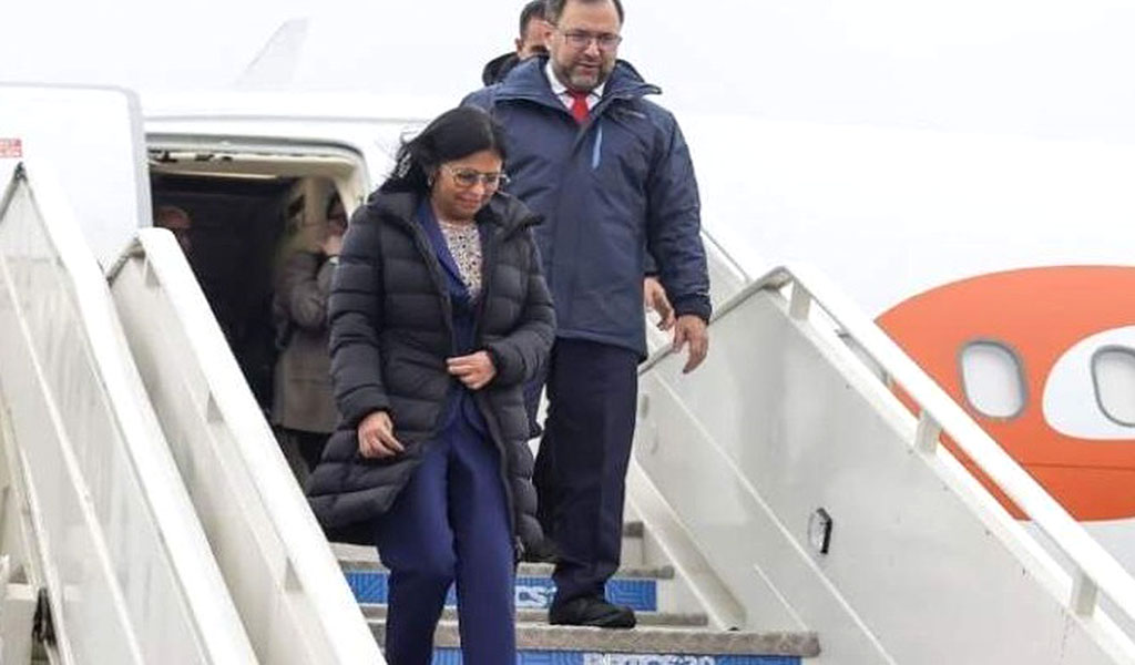 Delcy Rodríguez e Yván Gil llegan a Rusia para la cumbre de los BRICS