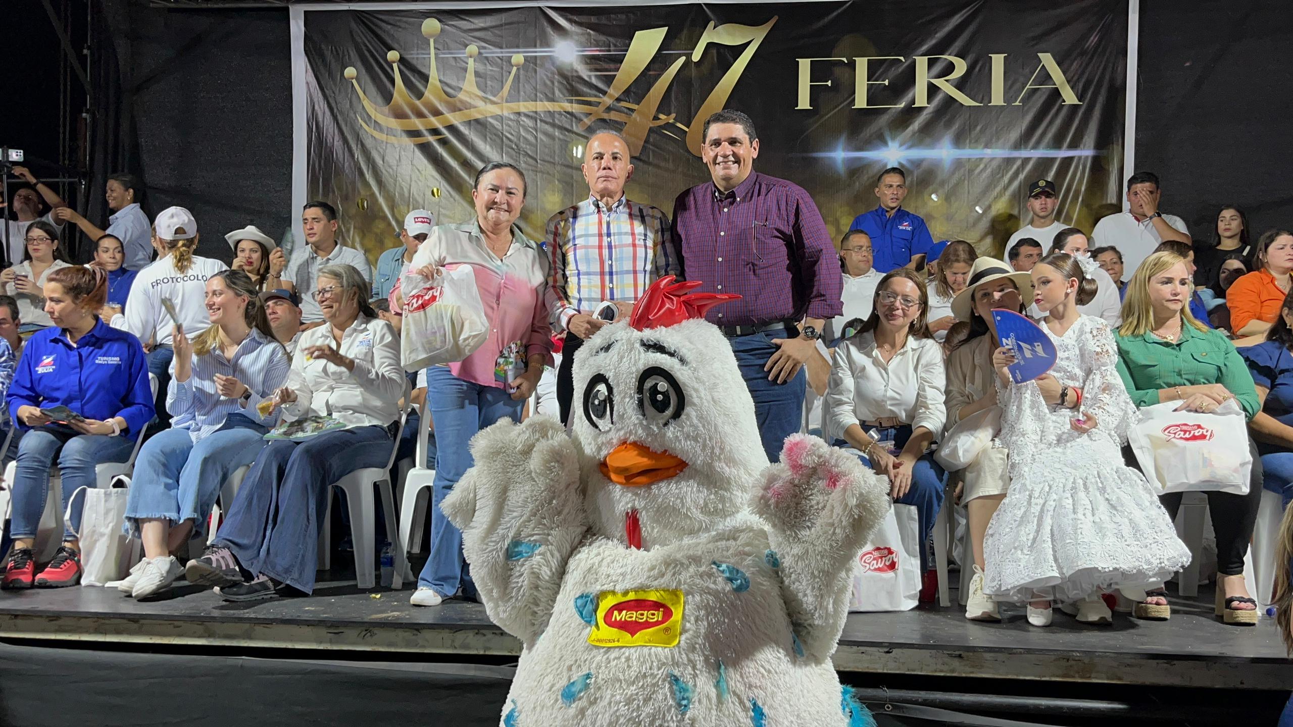 Desfile inaugural de la feria Expocomercial de La Villa del Rosario 
