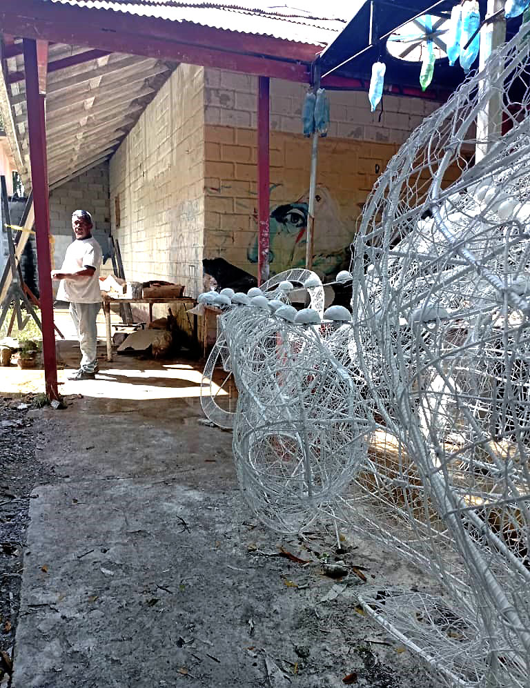 Develan monumento a la Virgen del Rosario en Cabimas 
