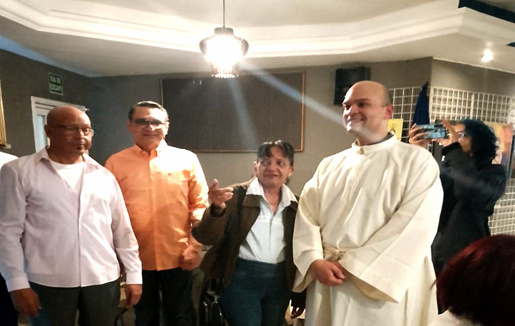 Exposición en honor a la Virgen del Rosario 