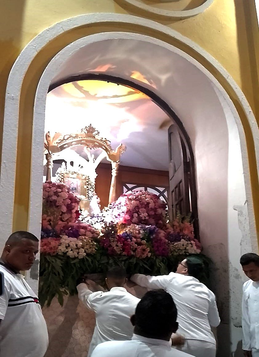 Ronald Borjas "Mañanitas" a la Virgen del Rosario