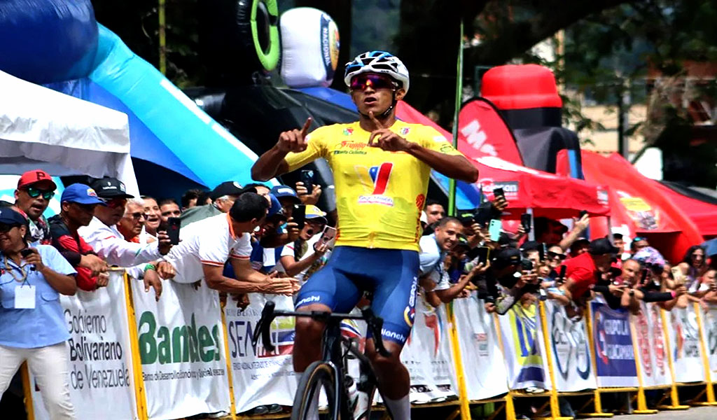Roniel Campos ganó cuarta etapa de la Vuelta a Trujillo 2024