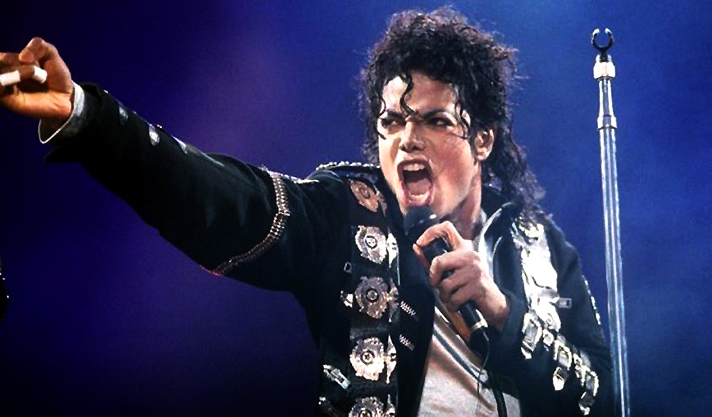 Farándula.- Una colección de obras supuestamente dibujadas a mano y firmadas por la estrella del pop estadounidense Michael Jackson salió este domingo a subasta, aunque la recepción fue fría después de que los herederos cuestionaran la autenticidad de las piezas.