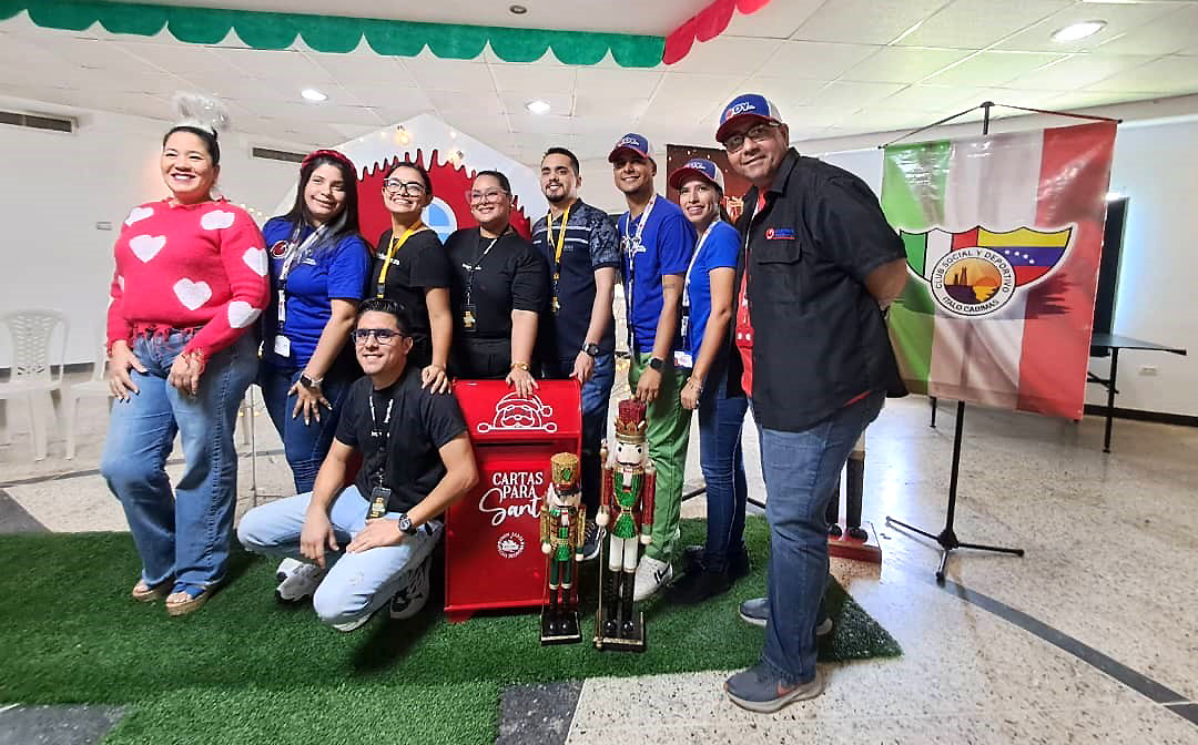 Caravana de Santa en el Club Ítalo  