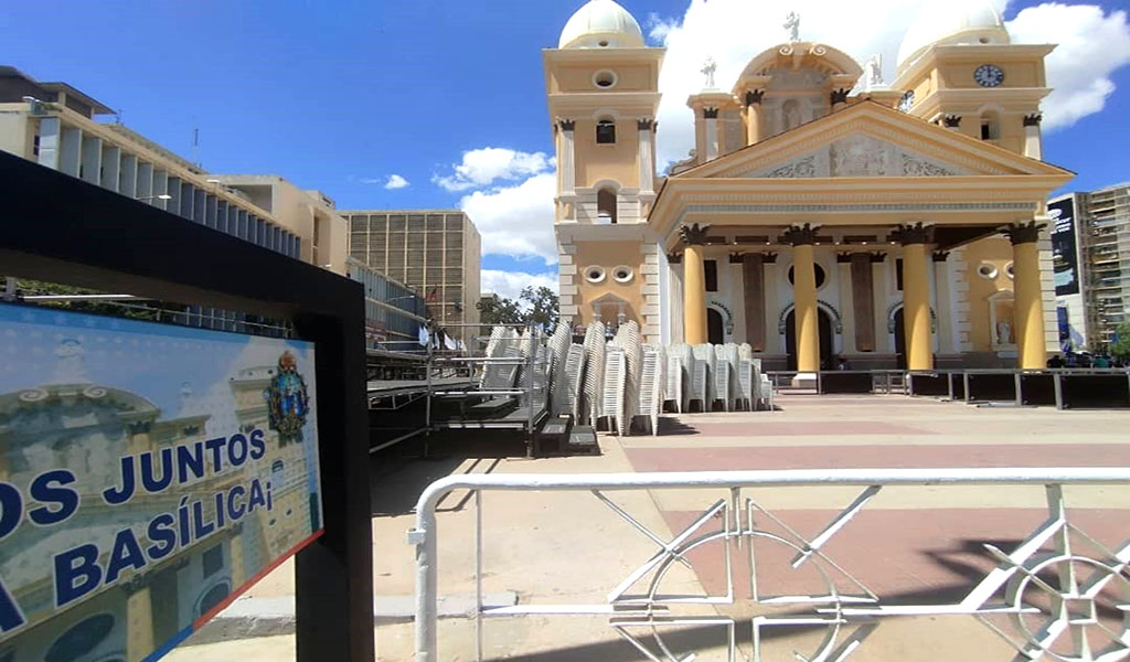 Todo está listo en la Basílica para que La Chinita baje de su altar