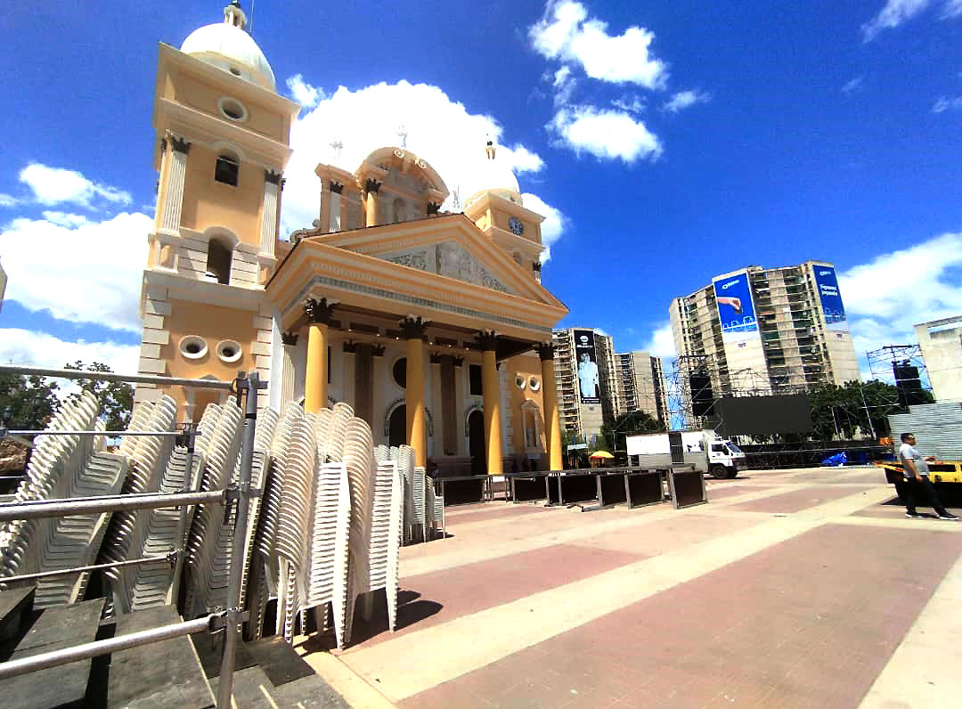 Todo está listo en la Basílica para que La Chinita baje de su altar