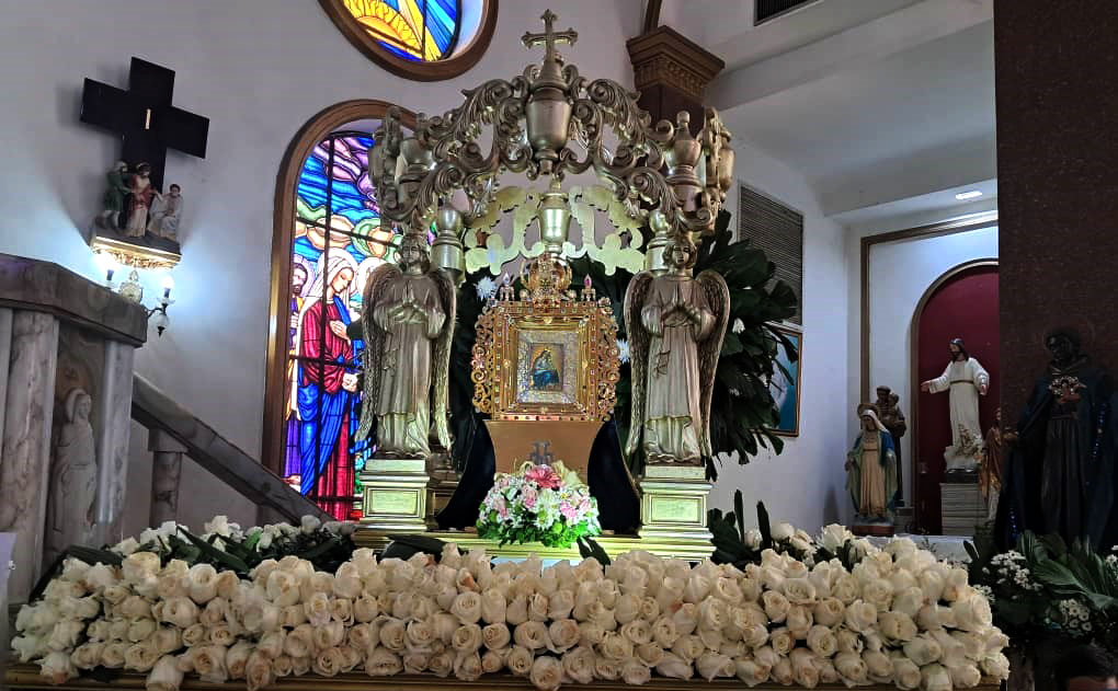 Cabimas de júbilo en honor a la celebración del Día de la Virgen del Rosario