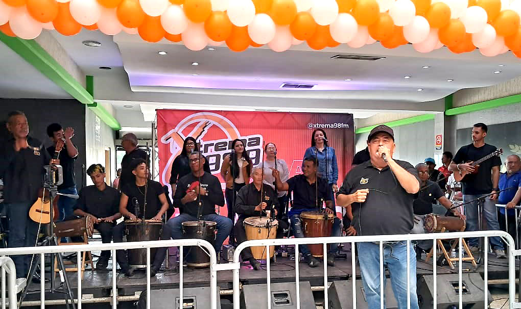 Xtrema 98.9 celebró sus 18 años