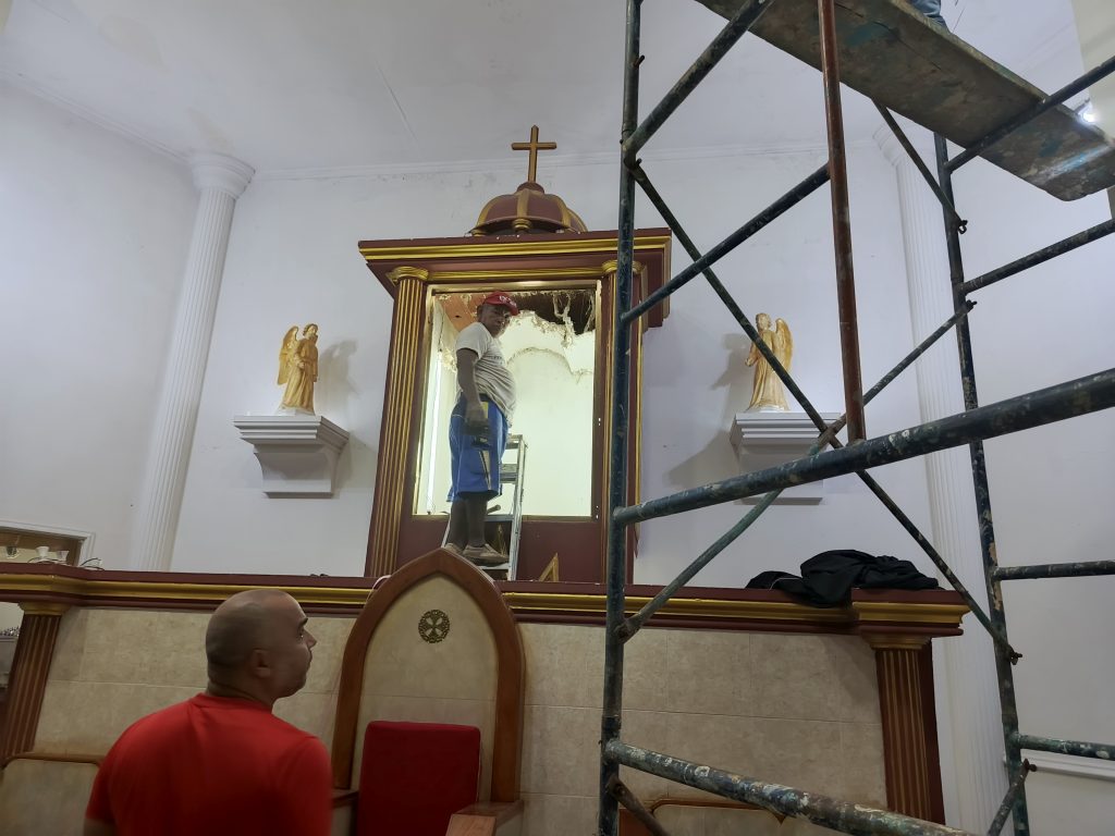 Nicho de la Virgen del Paraute