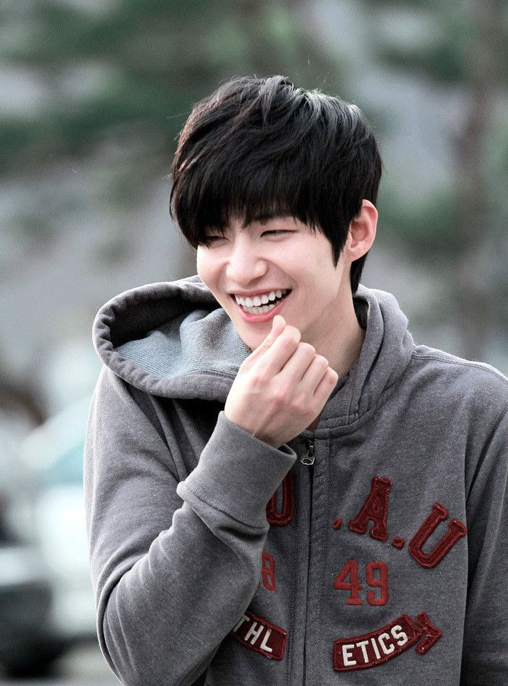 Hallan muerto en su apartamento al actor surcoreano Song Jae-rim