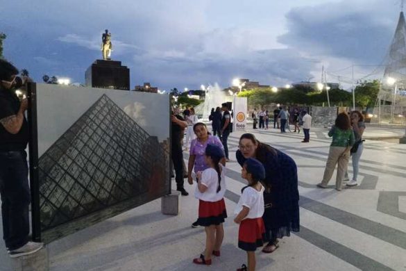 La exposición “Happy Culture” del francés Mario Fourmy se exhibe en el Parque Urdaneta (3)