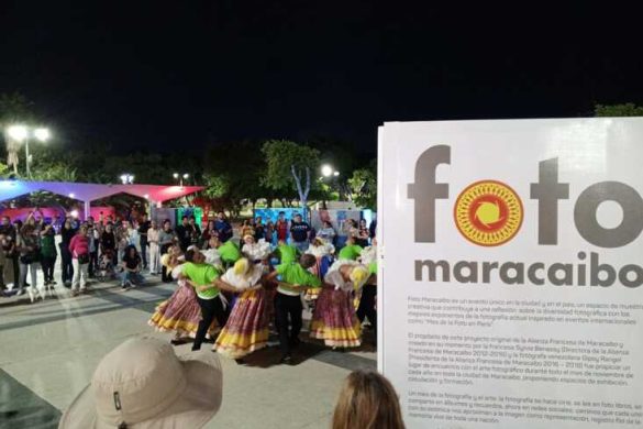 La exposición “Happy Culture” del francés Mario Fourmy se exhibe en el Parque Urdaneta (4)