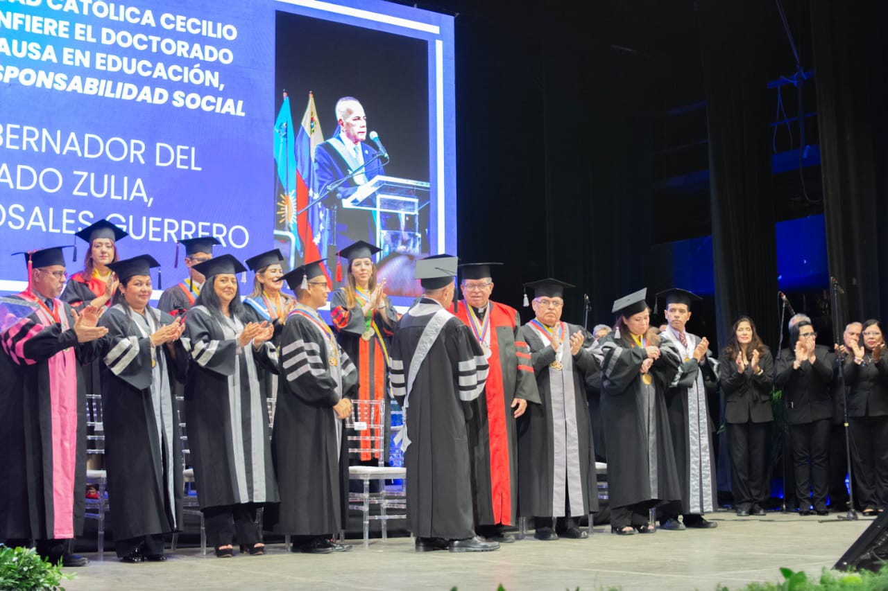 Rosales en su honoris causa