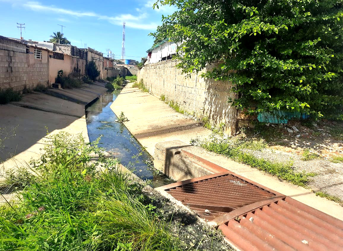 30 familias del sector Tierra Negra con aguas negras